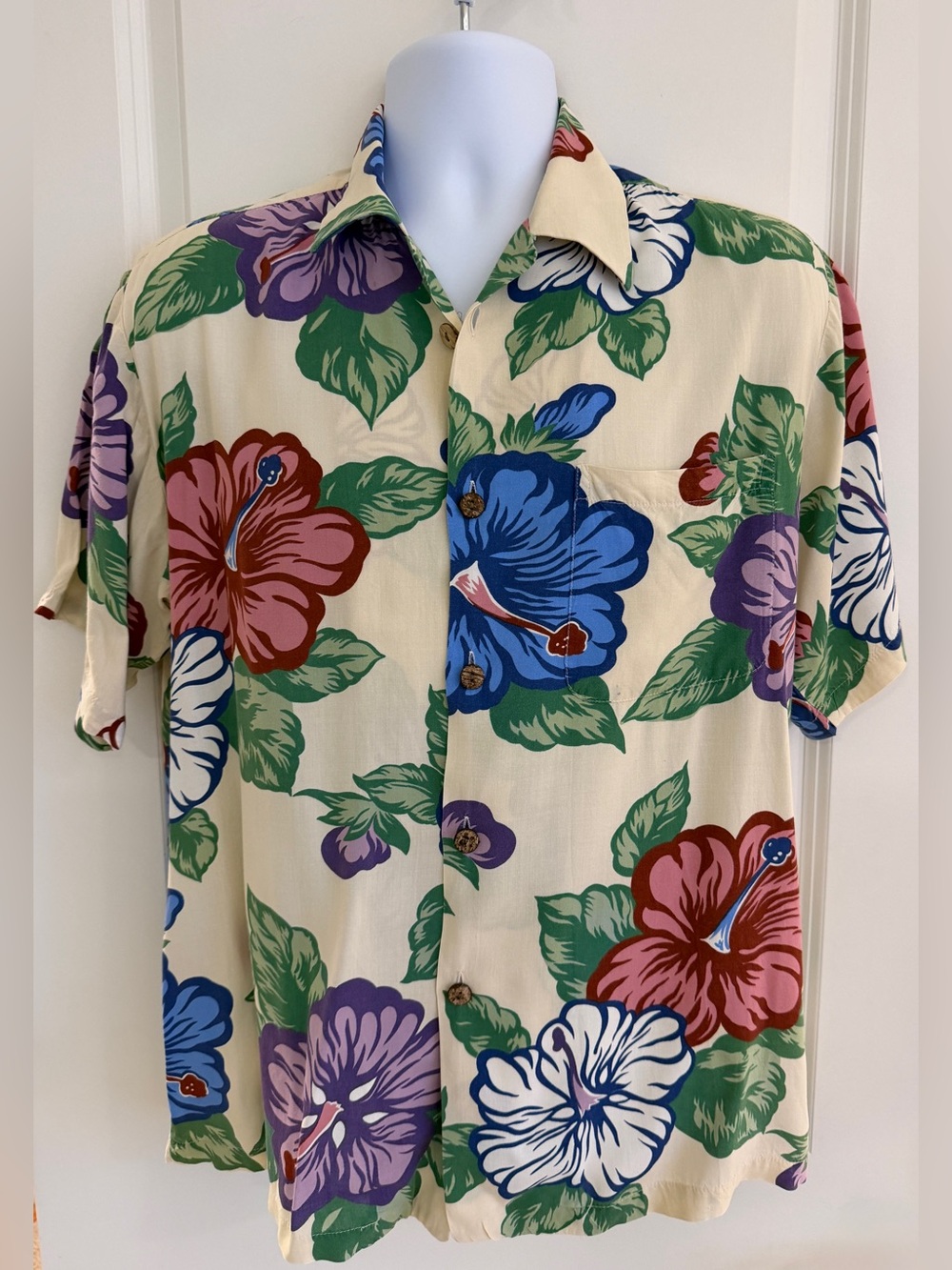 Joe Kealoha’s Men's Hawaiian Aloha Shirt, Medium, Great Condition